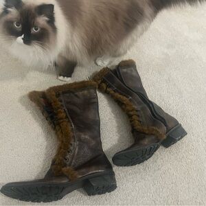 Women's Brown Fur-Lined Boots
